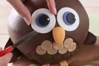 Bake a Hoot-tastic Owl Sponge Cake