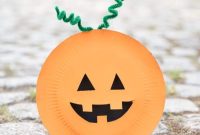 Grinning Gourd Lanterns: A Paper Plate Craft for Kids