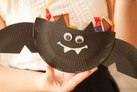 DIY Paper Plate Bat Candy Catchall