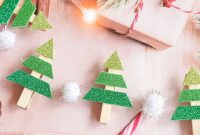 Charming Peg Christmas Tree Garland