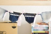 Old Jeans, New Decor: Denim Pocket Garland