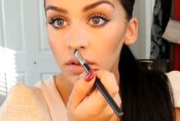 Flawless Face Highlight Contour Guide