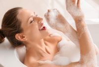 Rejuvenating Natural DIY Detox Bath