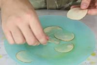 Crispy Microwave Potato Chips in Minutes