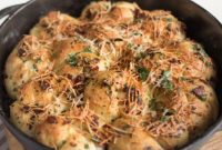 Pull-Apart Pepperoni Garlic Knots: Pure Appetizer Perfection