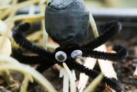 Spinning Sweet Scares: Halloween Spider Lollipops