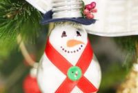 Delightful Upcycled Light Bulb Snowman Ornament