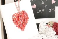 Charming Button Heart Canvas Decor