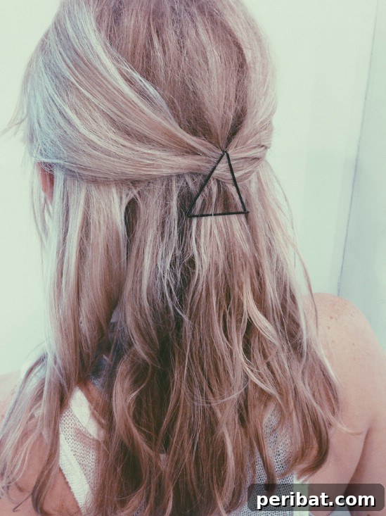 Bobby Pins: Your Secret Style Weapon 13 Triangle - 21 Unexpectedly Stylish Ways to Wear Bobby Pins - Creative Hair Styling