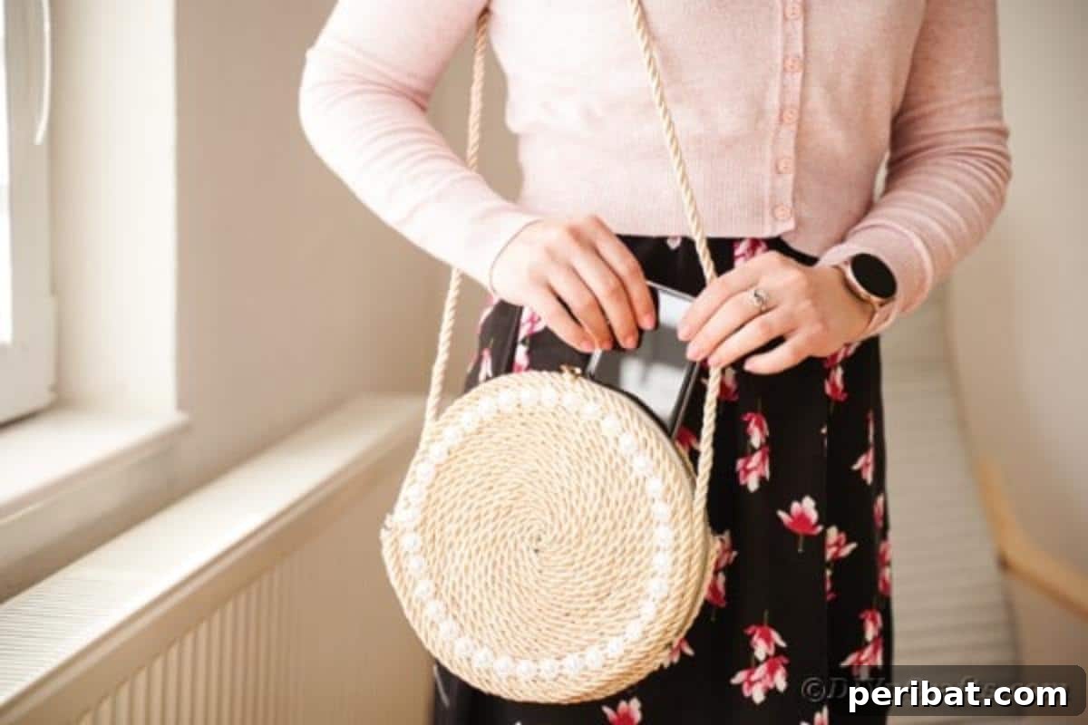 Effortless Chic DIY Rope Bag Tutorial 3 Woman proudly displaying her homemade rope purse