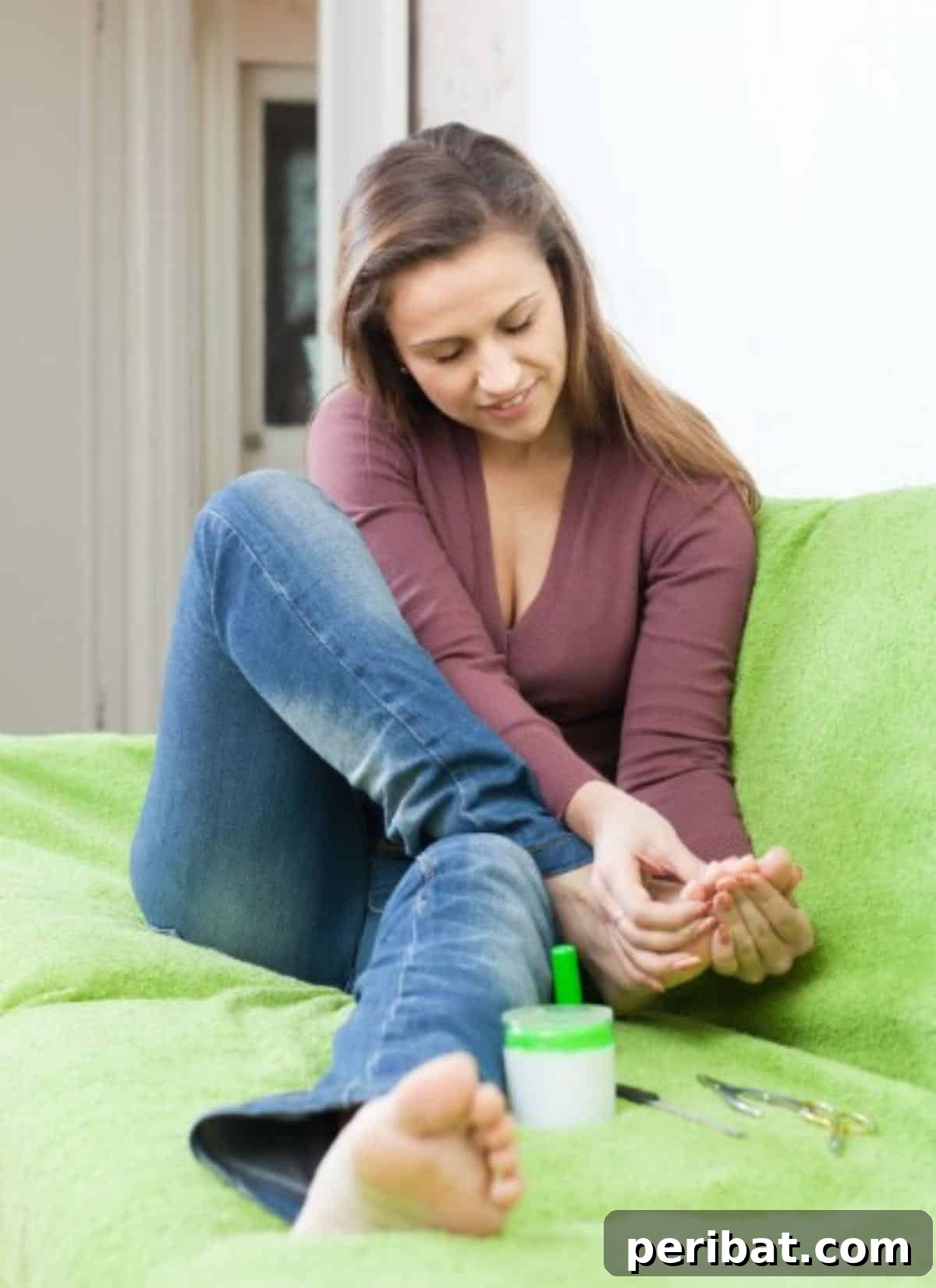51 Genius Hydrogen Peroxide Hacks 7 A woman is treating her foot.