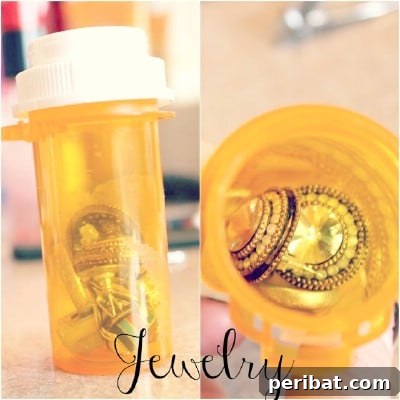 Boş İlaç Şişelerini Değerlendirmek İçin 30 Harika Fikir 7 Travel Jewelry Storage in Pill Bottles