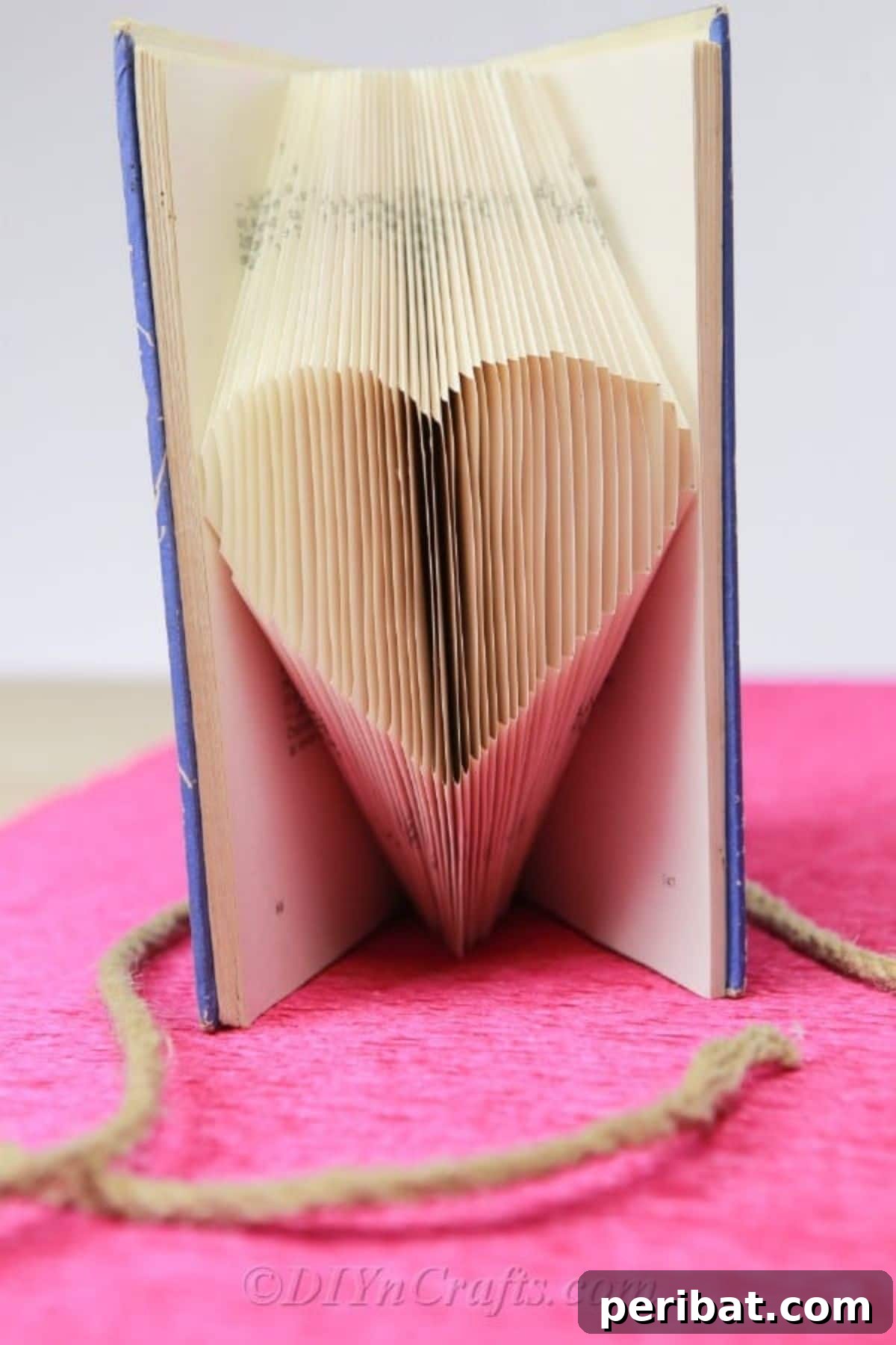 45 Handmade Gifts Women Will Adore 9 Heart shaped folded book