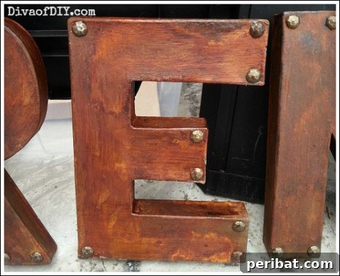 Craft Your Message: 37 DIY Lettering & Word Art Tutorials 30 Faux Rust