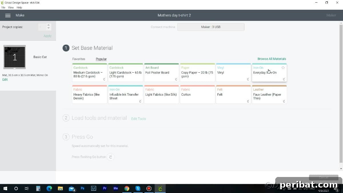 Screenshot choosing type of vinyl in Design Space and mirroring option