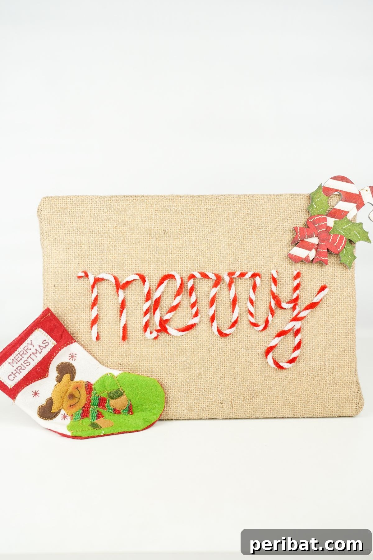 Farmhouse Burlap Christmas Decor 13 Christmas sign made of burlap on white wall