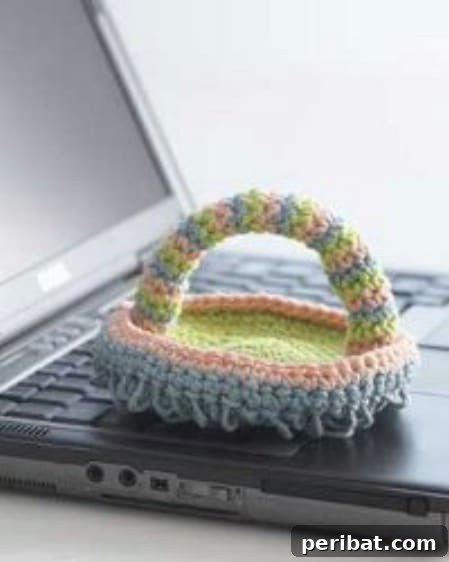 Crochet keyboard duster