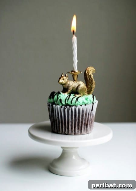Minik Oyuncakların Büyük Dönüşümü: 25 Yaratıcı Yeniden Kullanım Projesi 13 Animal Candle Holders