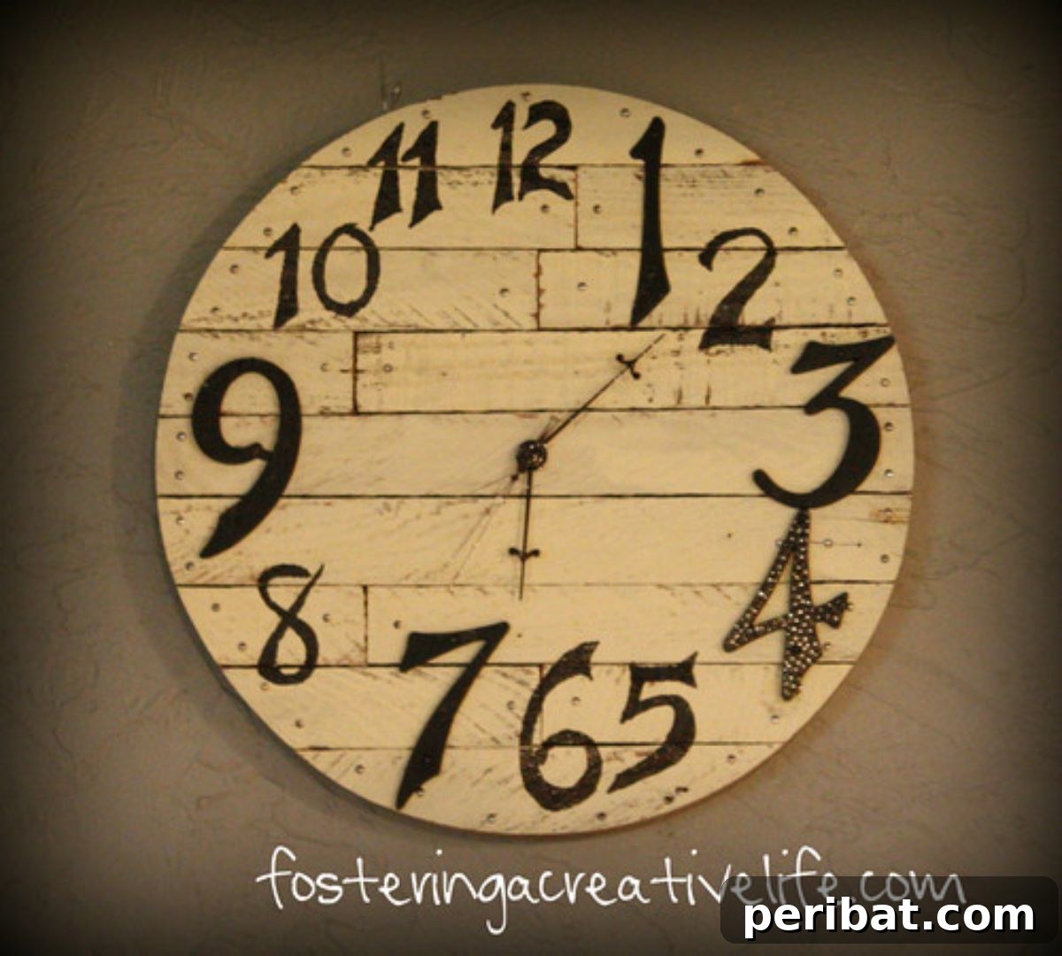 Charming Rustic Kitchens: DIY Decor and Craft Projects 9 DIY Rustic Wall Clock