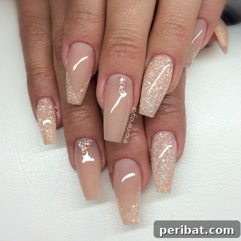 Simple nails with sparkles