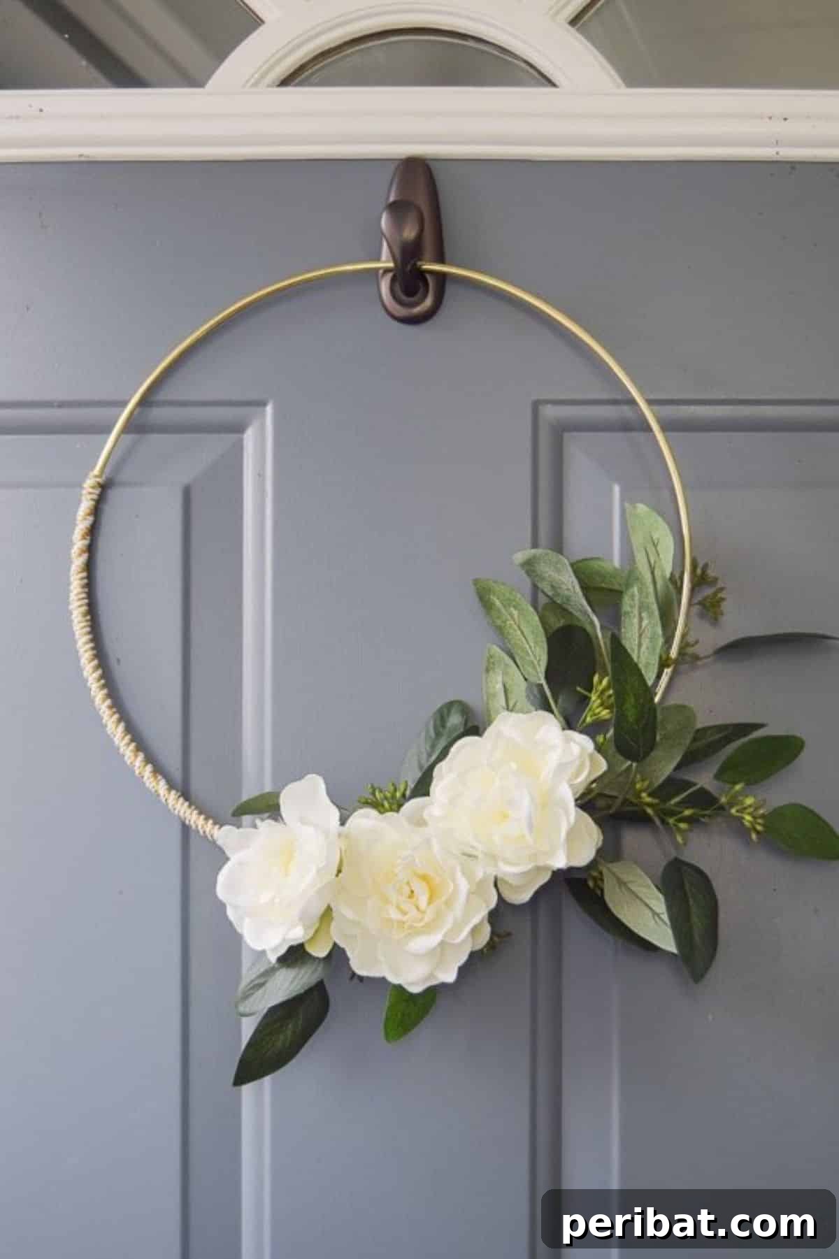 Gold and White Minimalist Wreath