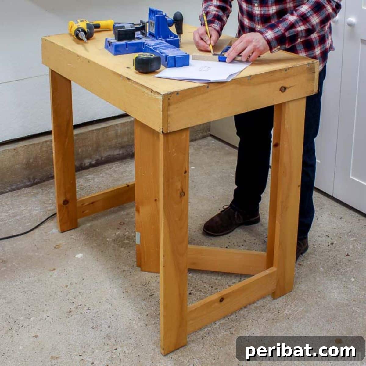 40 DIY Workbench Projects for Your Workshop 28 DIY Folding Workbench