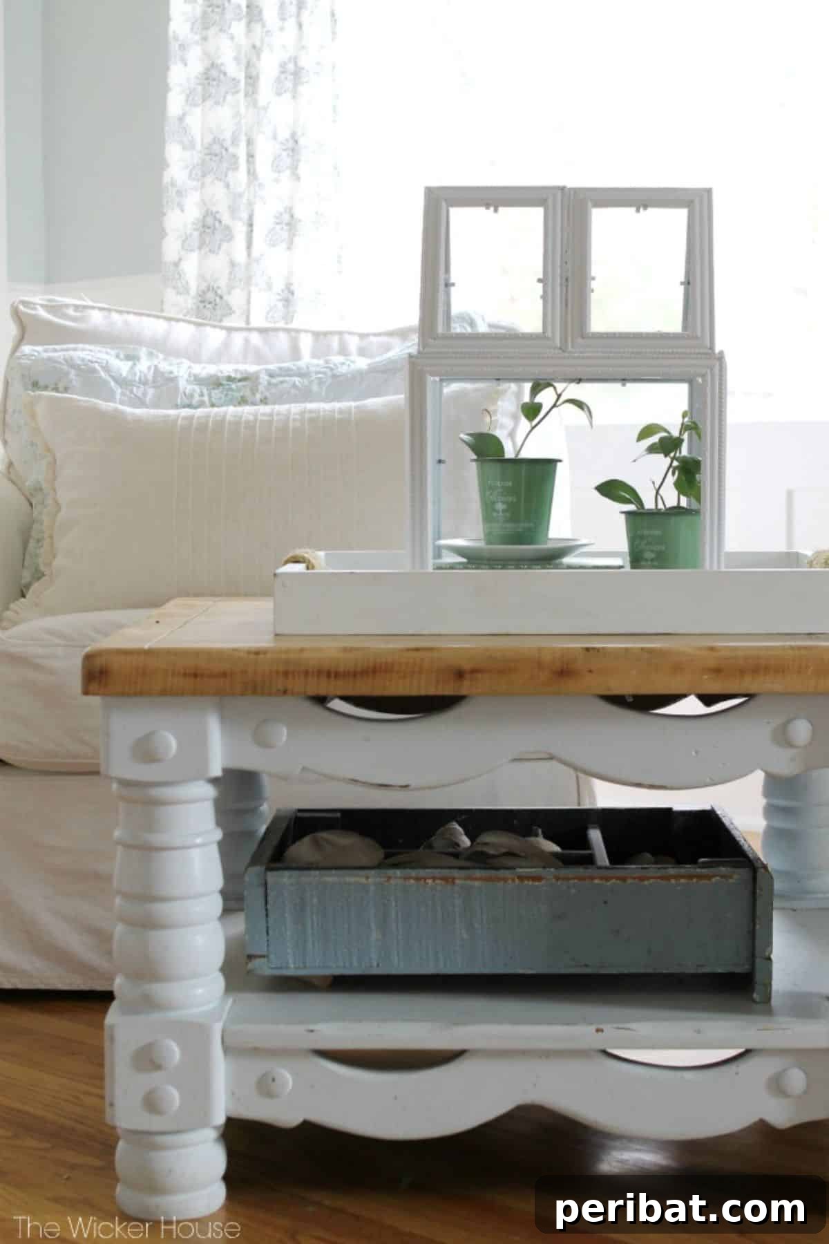 Craft Your Spring: 50 Fresh Home Decor Ideas 41 DIY Greenhouse Terrarium using Picture Frames