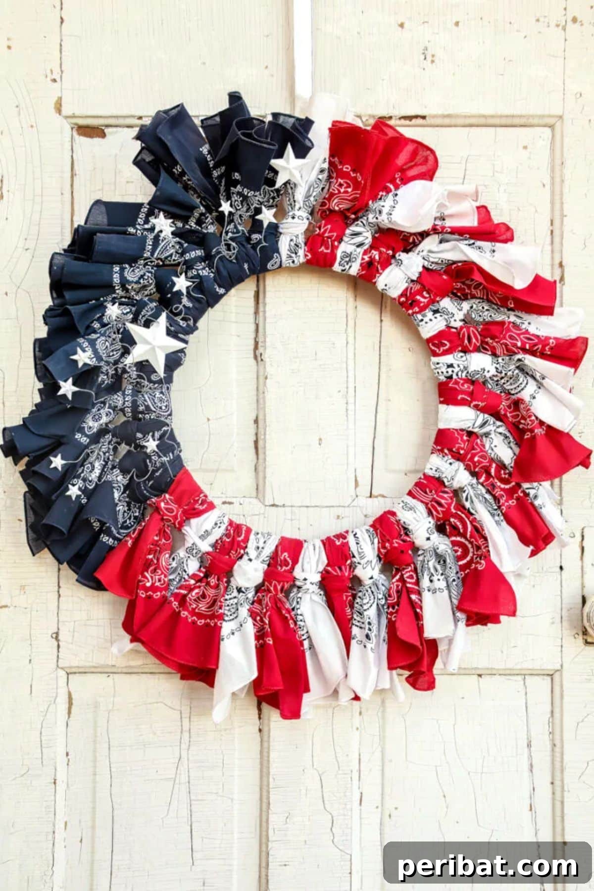 Creative DIY Memorial Day Decor Ideas 17 Easy American Flag Patriotic Bandana Wreath
