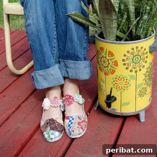 Parça Kumaşlardan Muhteşem Projeler: 100'den Fazla Yaratıcı Değerlendirme Fikri 92 DIY Fabric Scrap Shoes for Gardening