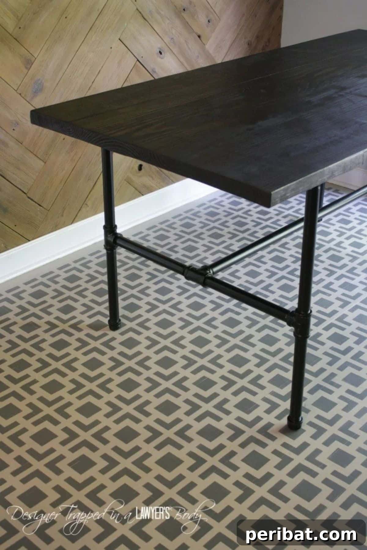 Factory Flair: 48 DIY Industrial Decor Projects 41 DIY Pipe Table