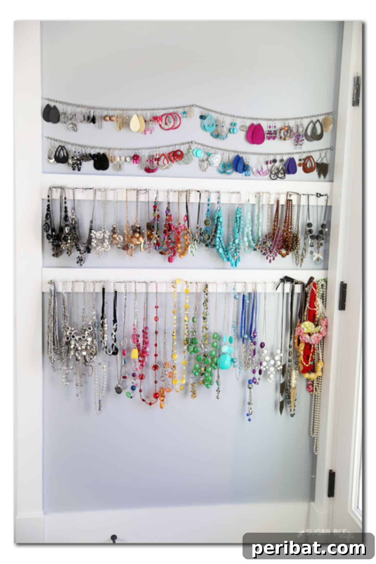 Simple DIY Jewelry Organization display