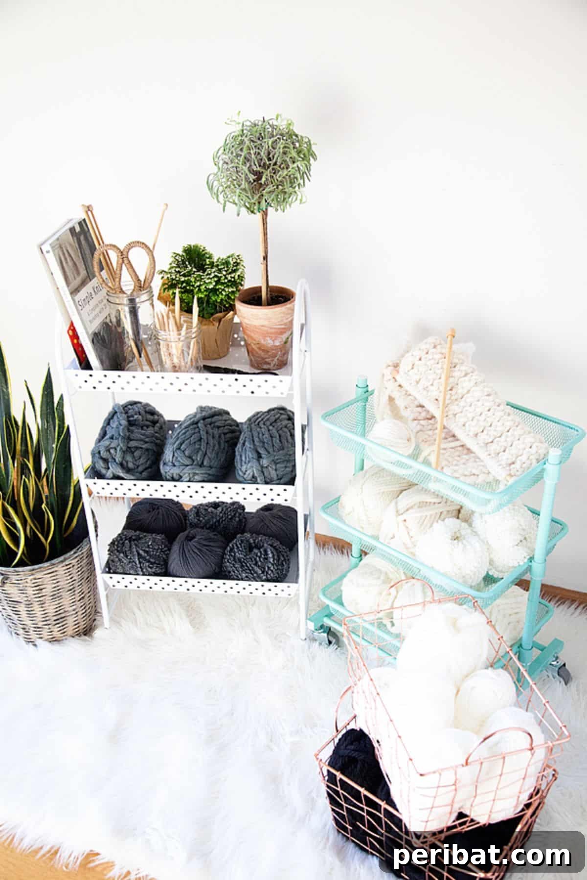 Knitting Station