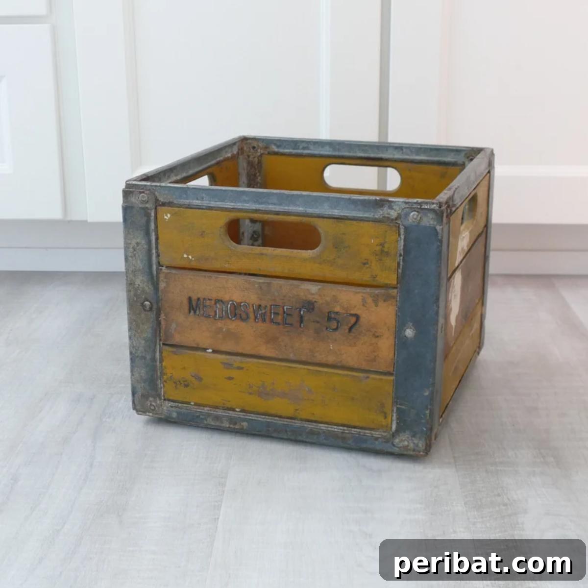 43 Clever Snack Storage Ideas: DIY & Ready-Made Solutions 29 Chic Vintage Wood and Metal Crates for Storage