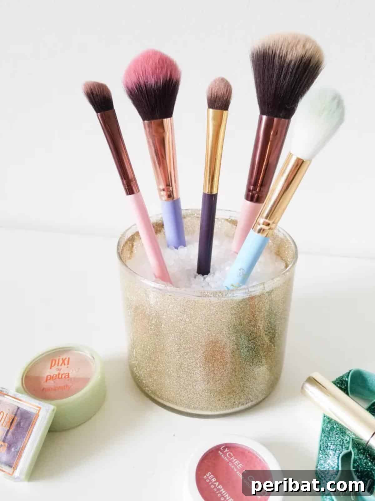 50 Smart Makeup Organization Ideas: DIY Projects & Best Products 28 Old Candle Jar Made New