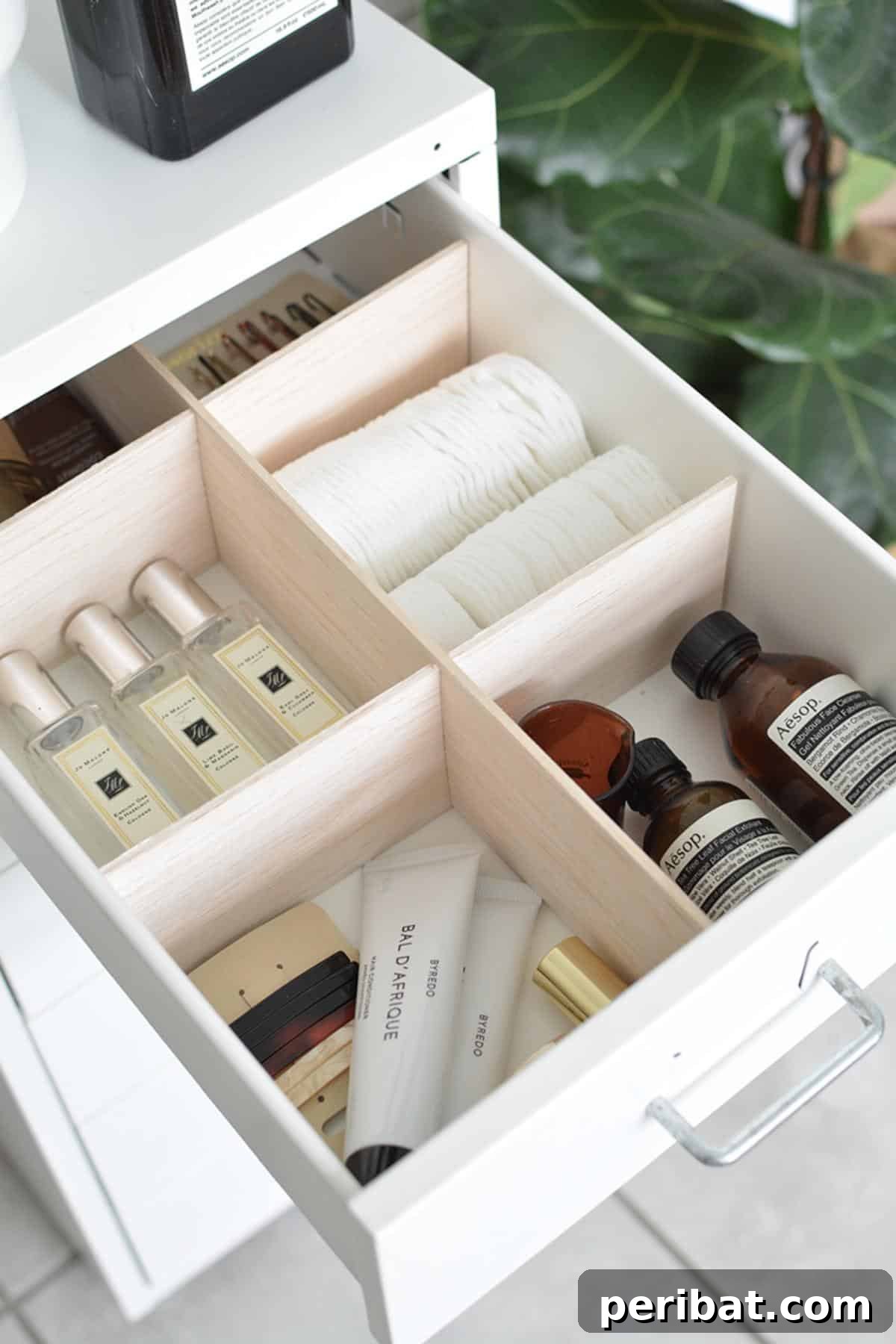 50 Smart Makeup Organization Ideas: DIY Projects & Best Products 35 Neat DIY Drawer Dividers