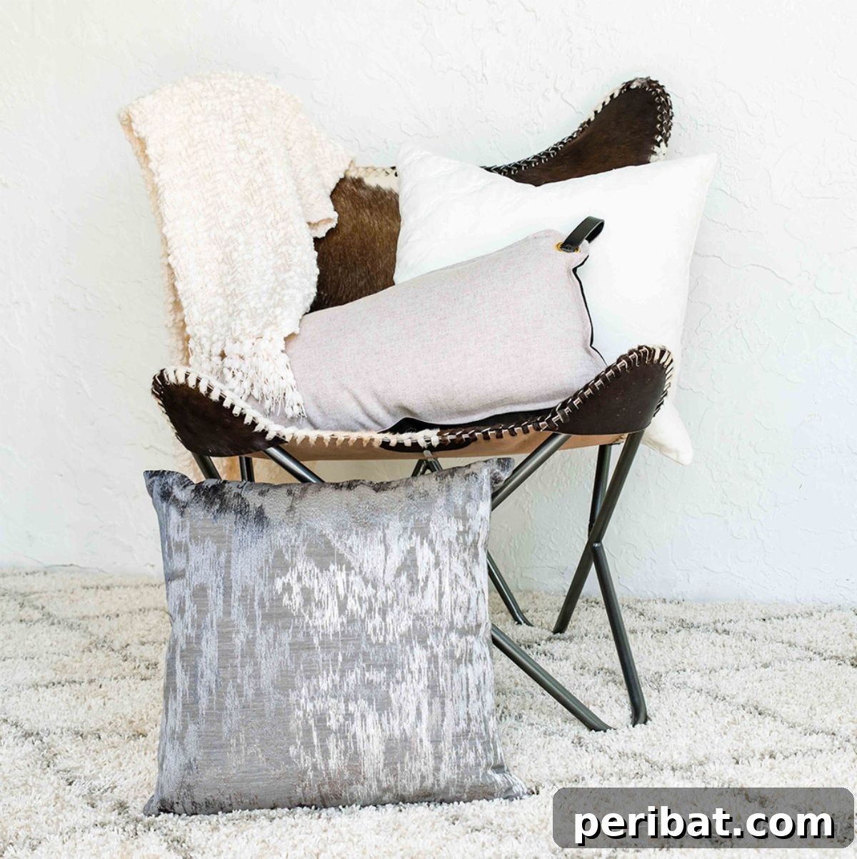 Simplify Your Space: 50 Minimalist Room Decor DIYs & Picks 12 Modern Living Room Decor with a Minimalistic Style