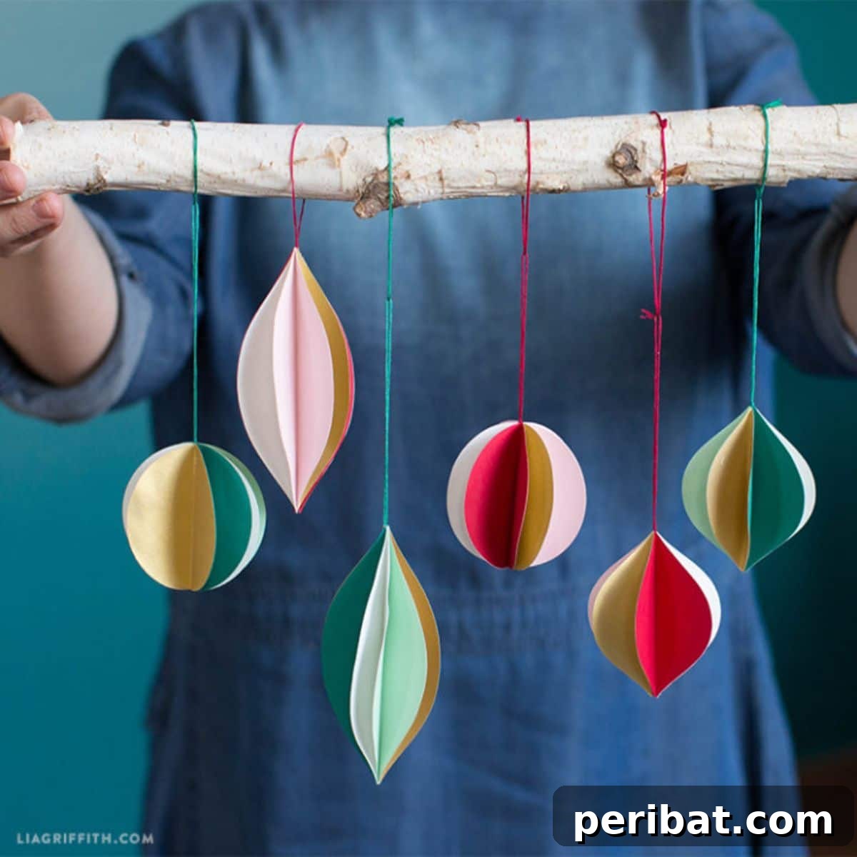 Papercrafted Christmas: A Treasury of DIY Decor Ideas 9 Retro Paper Decor DIY