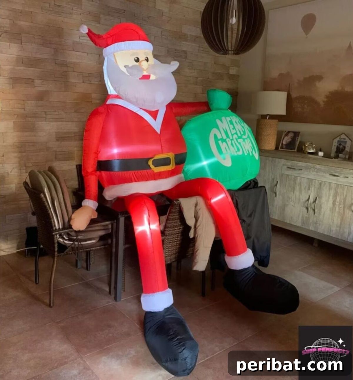Christmas Sitting Santa Claus Inflatable with LED Lights for Festive Atmosphere