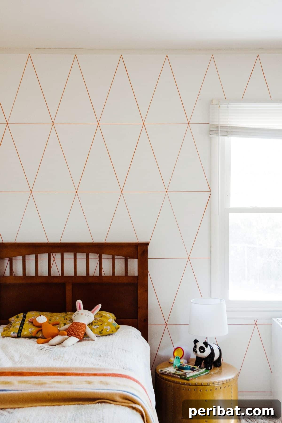 49 Creative DIY Wallpaper Ideas and Essentials 48 DIY Graphic Pattern Wallpaper with Sharpie