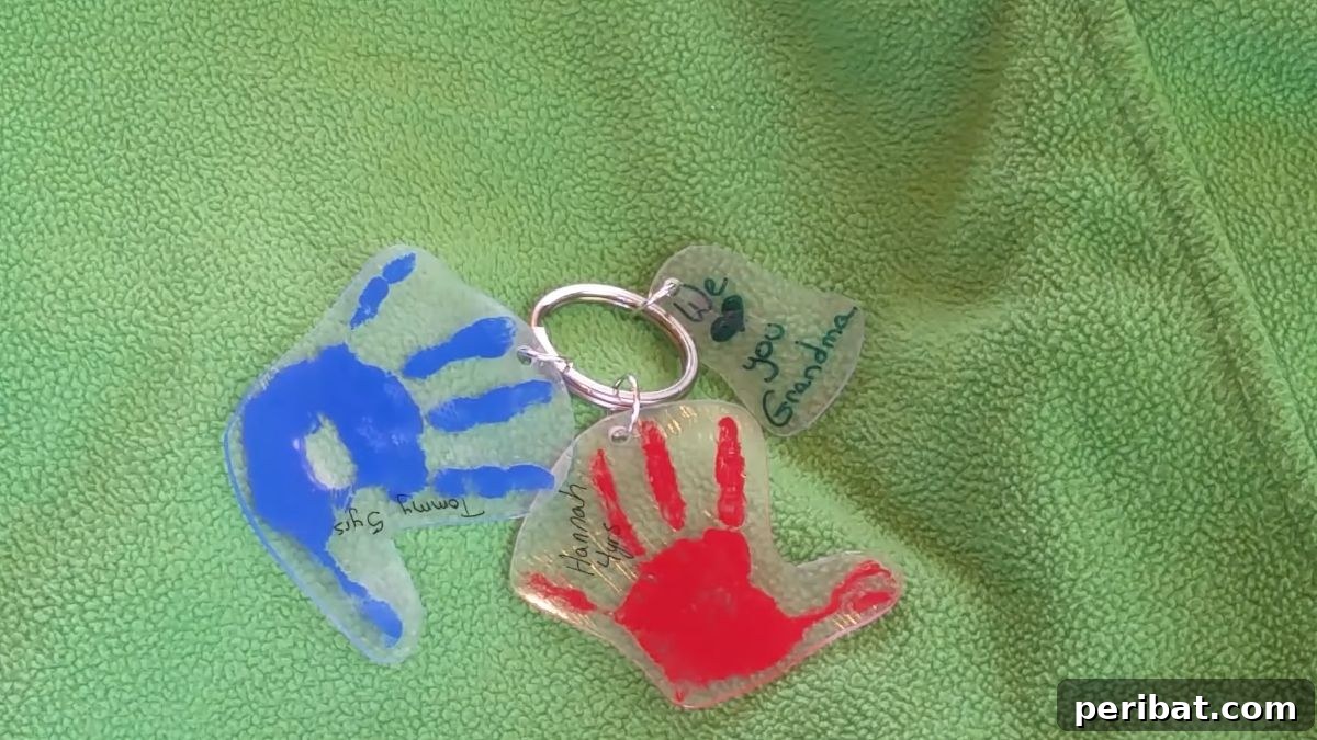 Heartfelt Handmade Gifts for Grandparents 42 Handprint Keychain