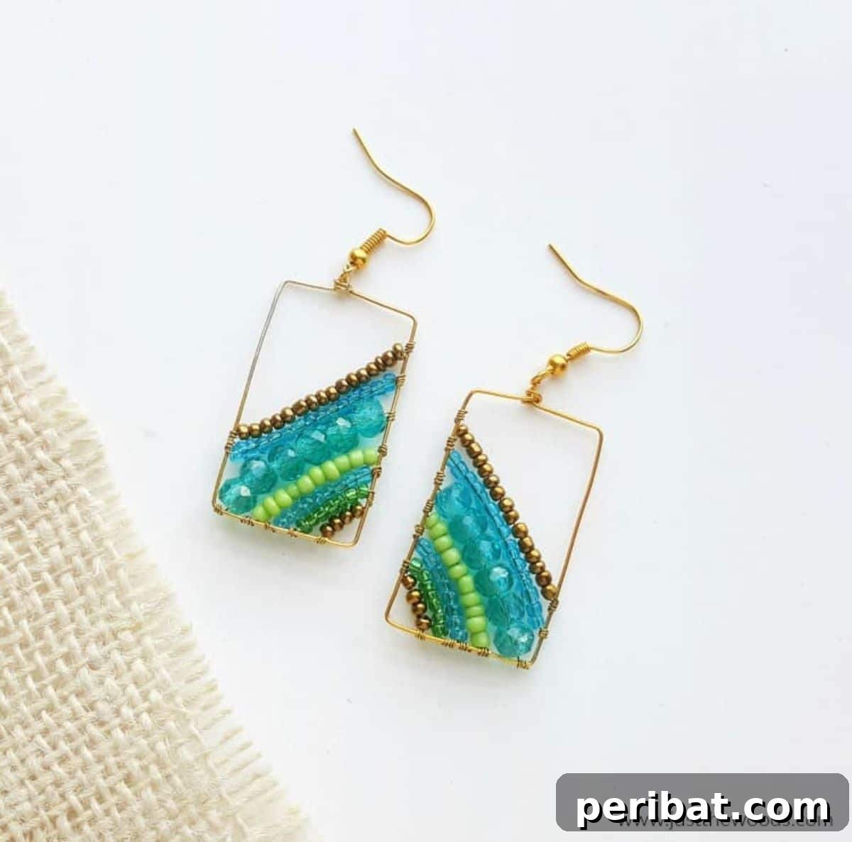 Stunning & Simple: 50 Creative Earring Projects 14 DIY Beaded Wire Earrings
