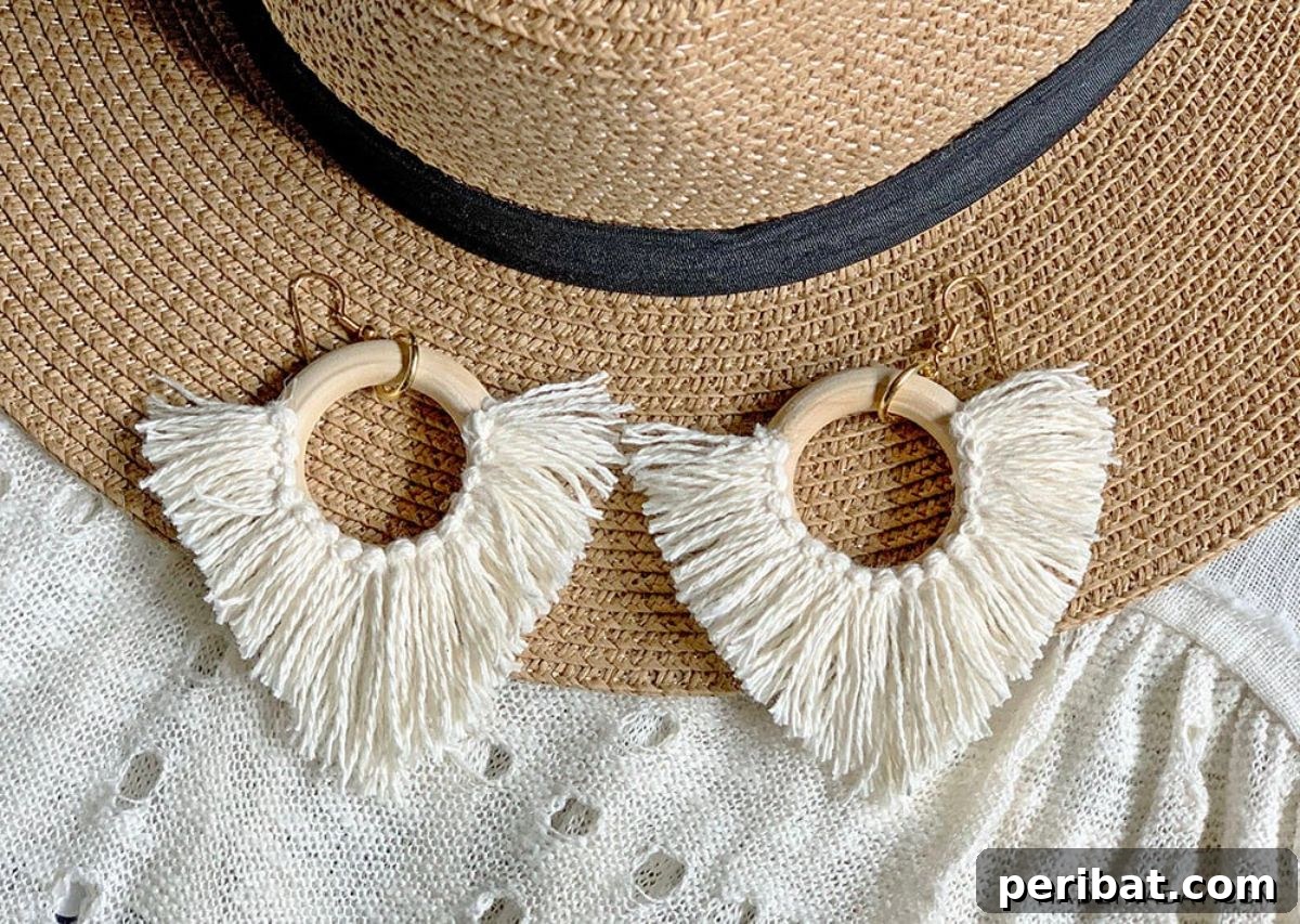 Stunning & Simple: 50 Creative Earring Projects 38 DIY Statement Circle Fringe Earrings