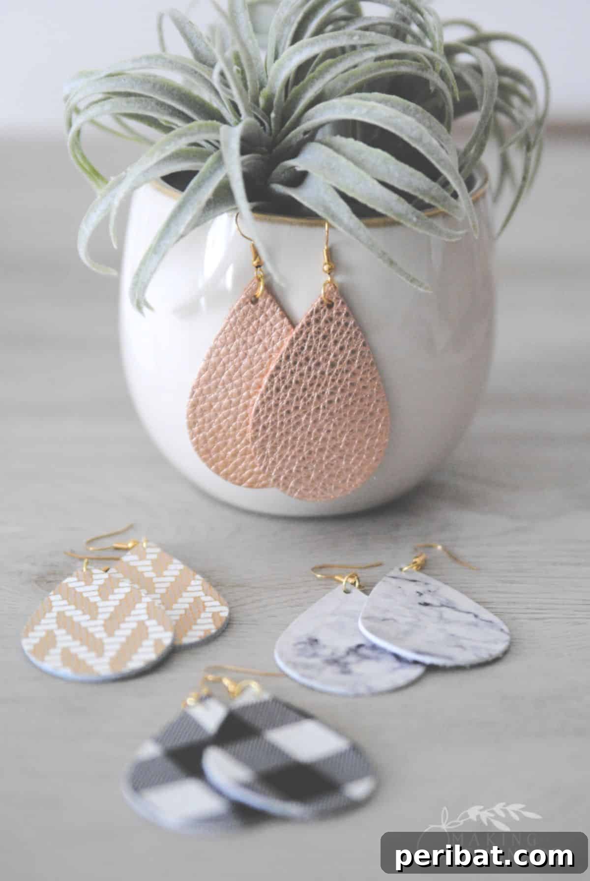 Stunning & Simple: 50 Creative Earring Projects 40 DIY Leather Diffuser Earrings