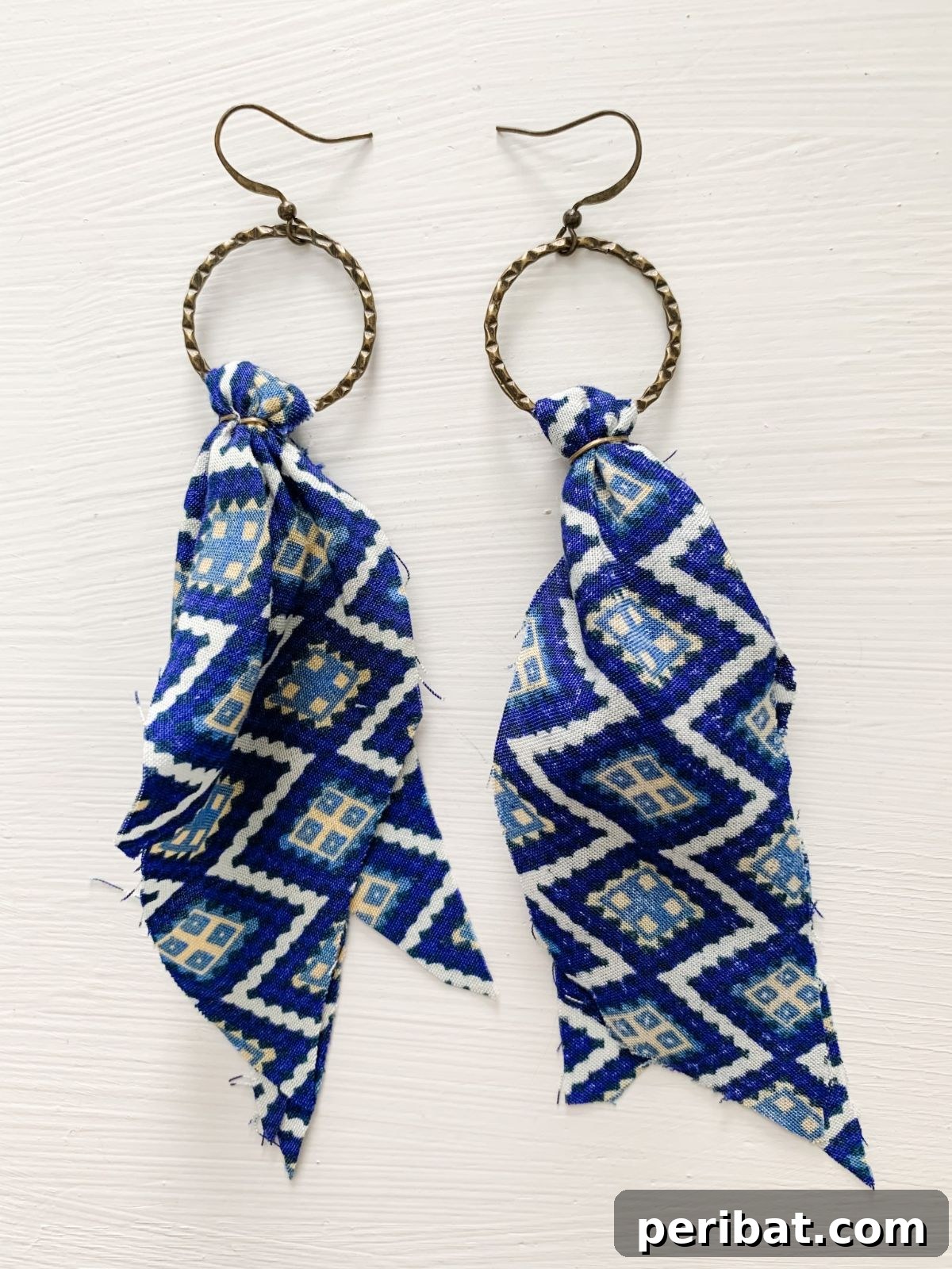 Stunning & Simple: 50 Creative Earring Projects 50 DIY Fabric Earrings