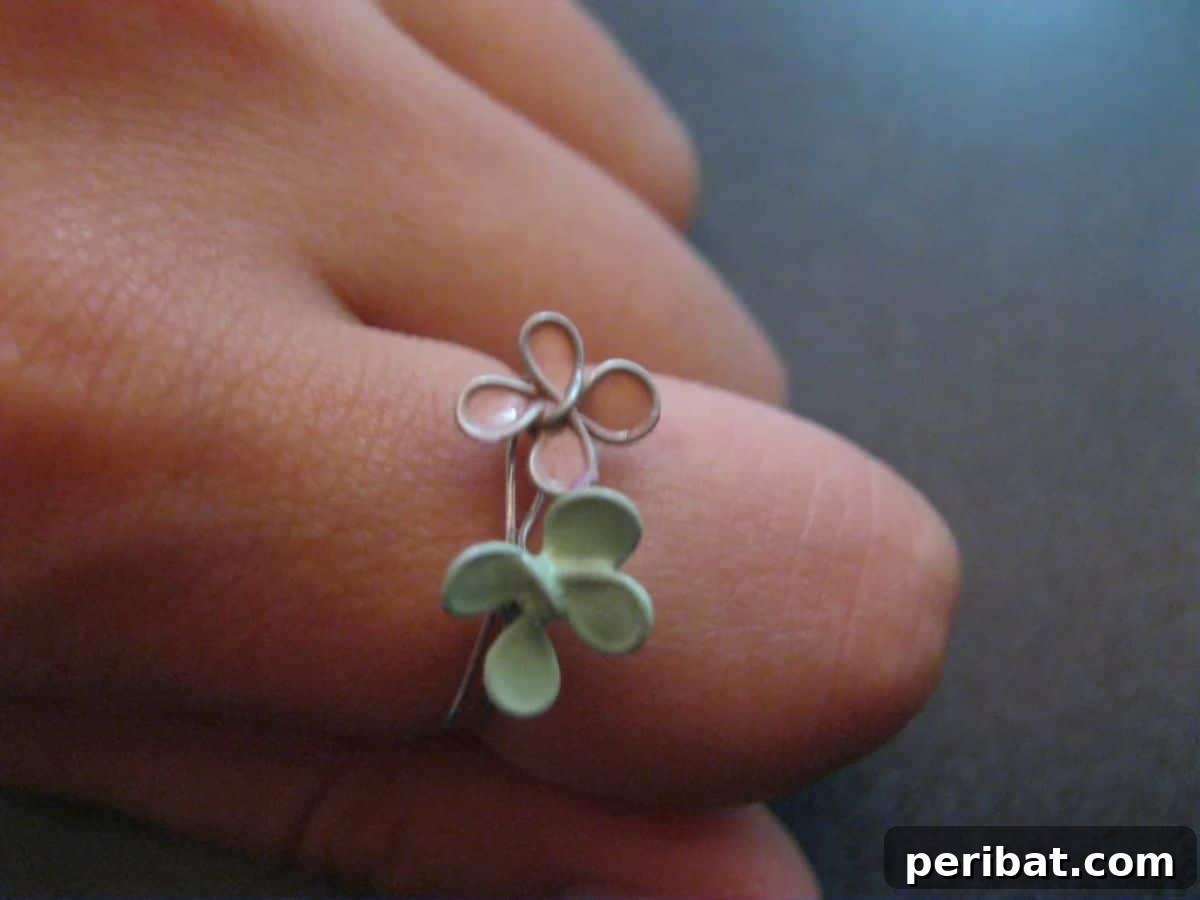 45 Creative DIY Ring Ideas 30 DIY "Stained Glass" Flower Ring
