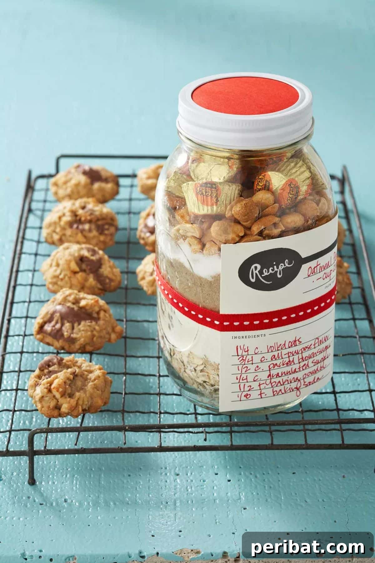 28 Creative DIY Baking Kit Ideas 26 DIY Oatmeal Chocolate Almond Cookies In A Jar