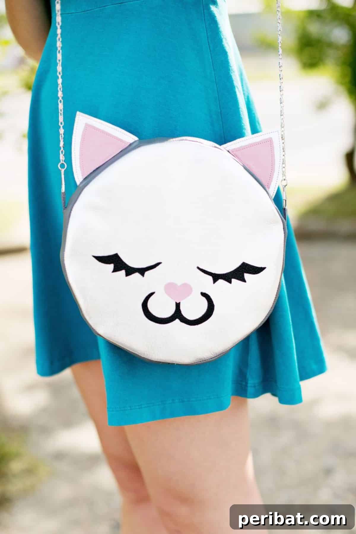 39 Stylish and Adorable DIY Purse Ideas 14 DIY Leather Cat Purse