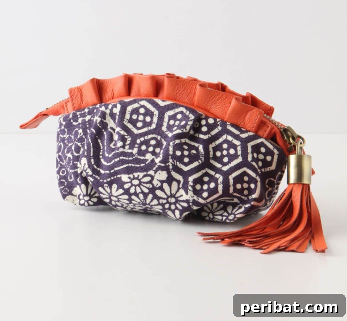 39 Stylish and Adorable DIY Purse Ideas 22 DIY Anthro Asterid Coin Purse Knockoff