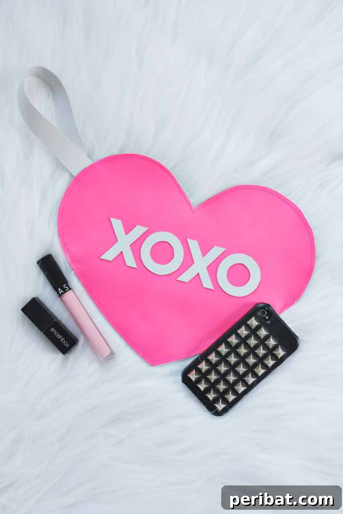 39 Stylish and Adorable DIY Purse Ideas 10 DIY XOXO Heart Clutch