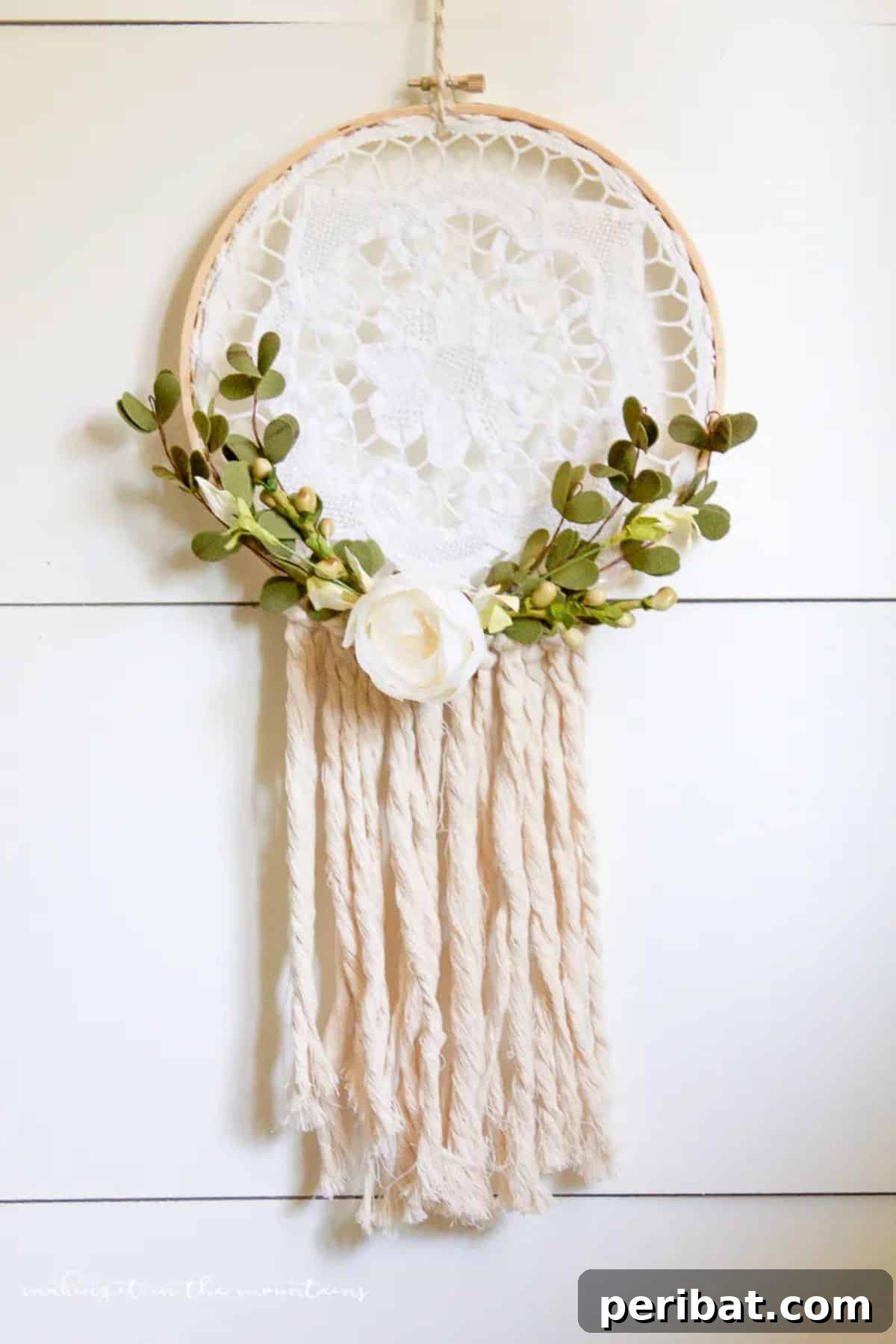Crafting Dream Catchers: 50 DIY Ideas and Starter Kits 22 DIY Rustic Farmhouse Style Dream Catcher